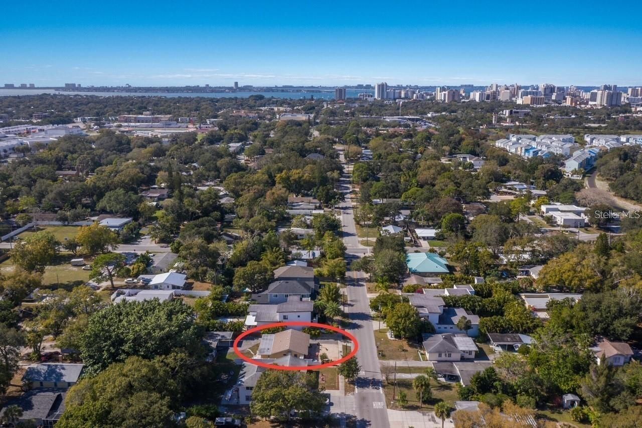 2442 Wood Street, Sarasota, FL 34237 Photo