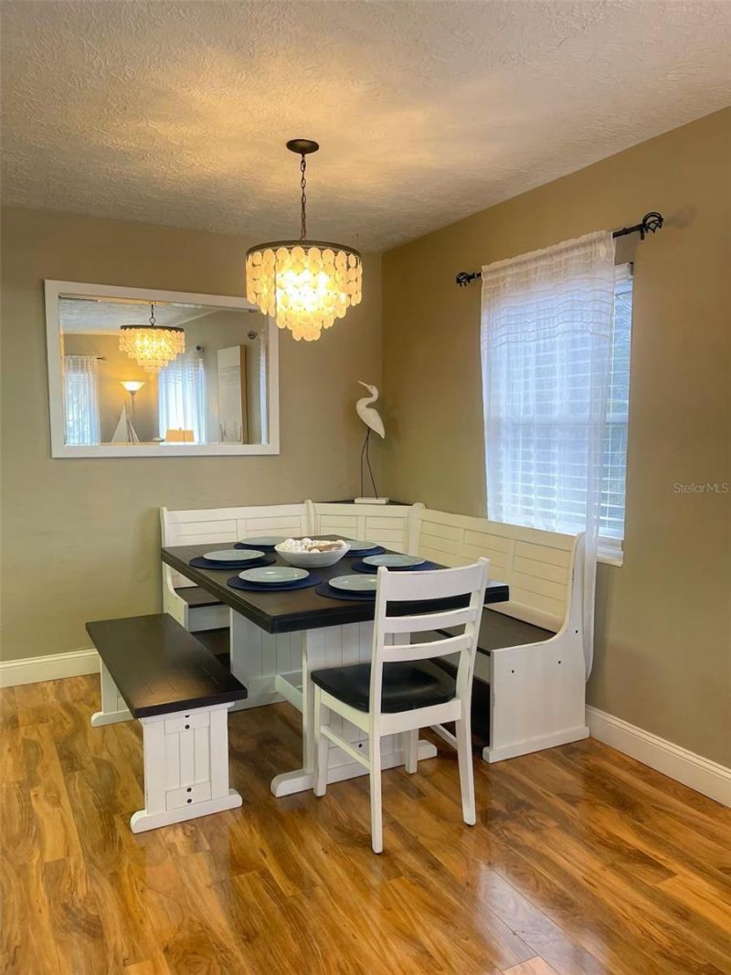 2442 Wood Street, Sarasota, FL 34237 Photo