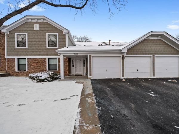 1502 7 Pines Road, Unit C2, Schaumburg, IL 60193