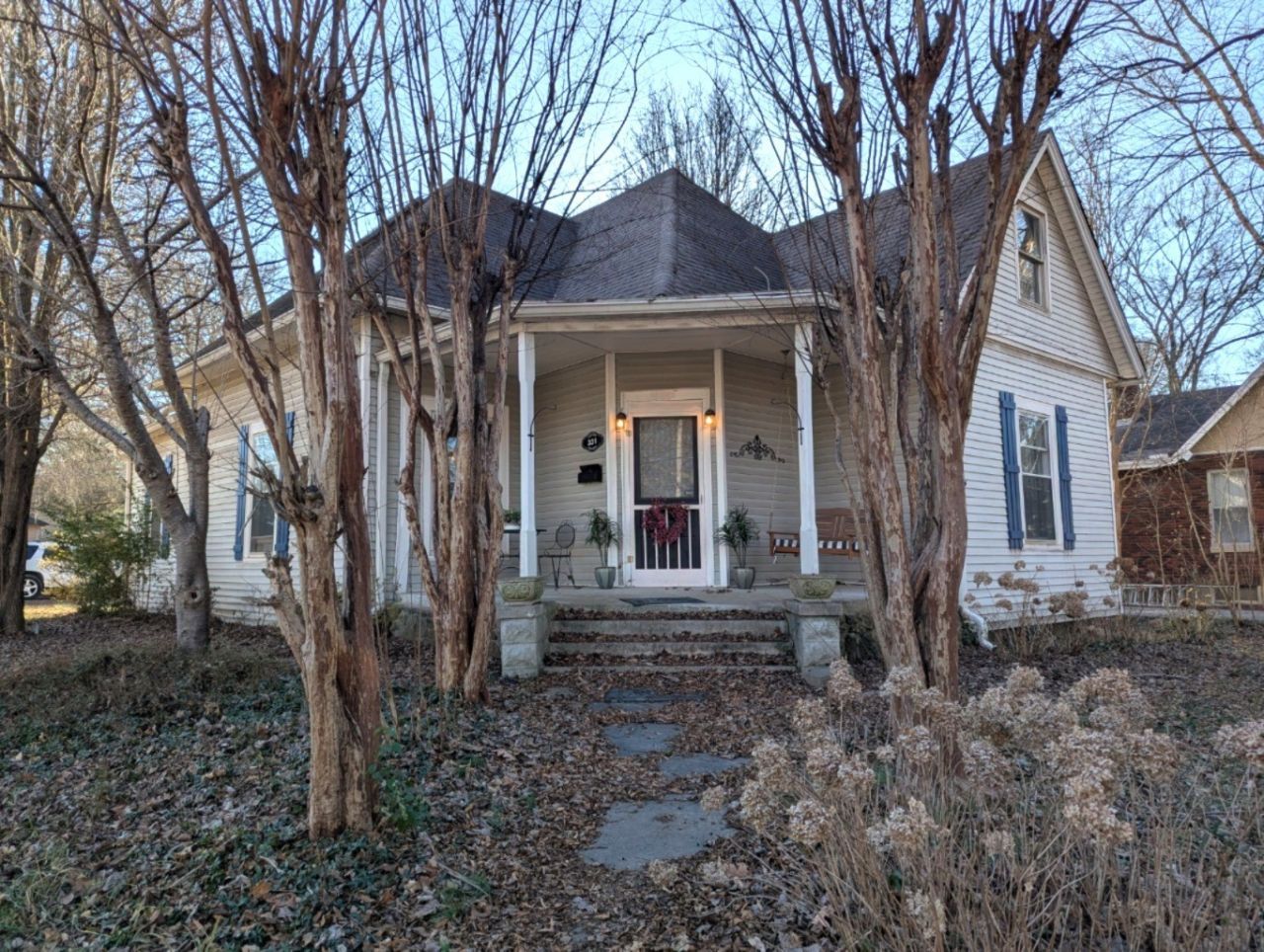 331 Jackson St, Paris, TN 38242 Main Photo