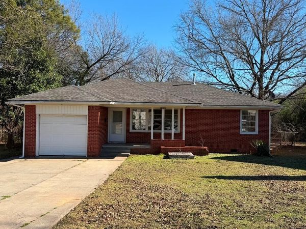 1010 Sunnymeade Street, Wewoka, OK 74884