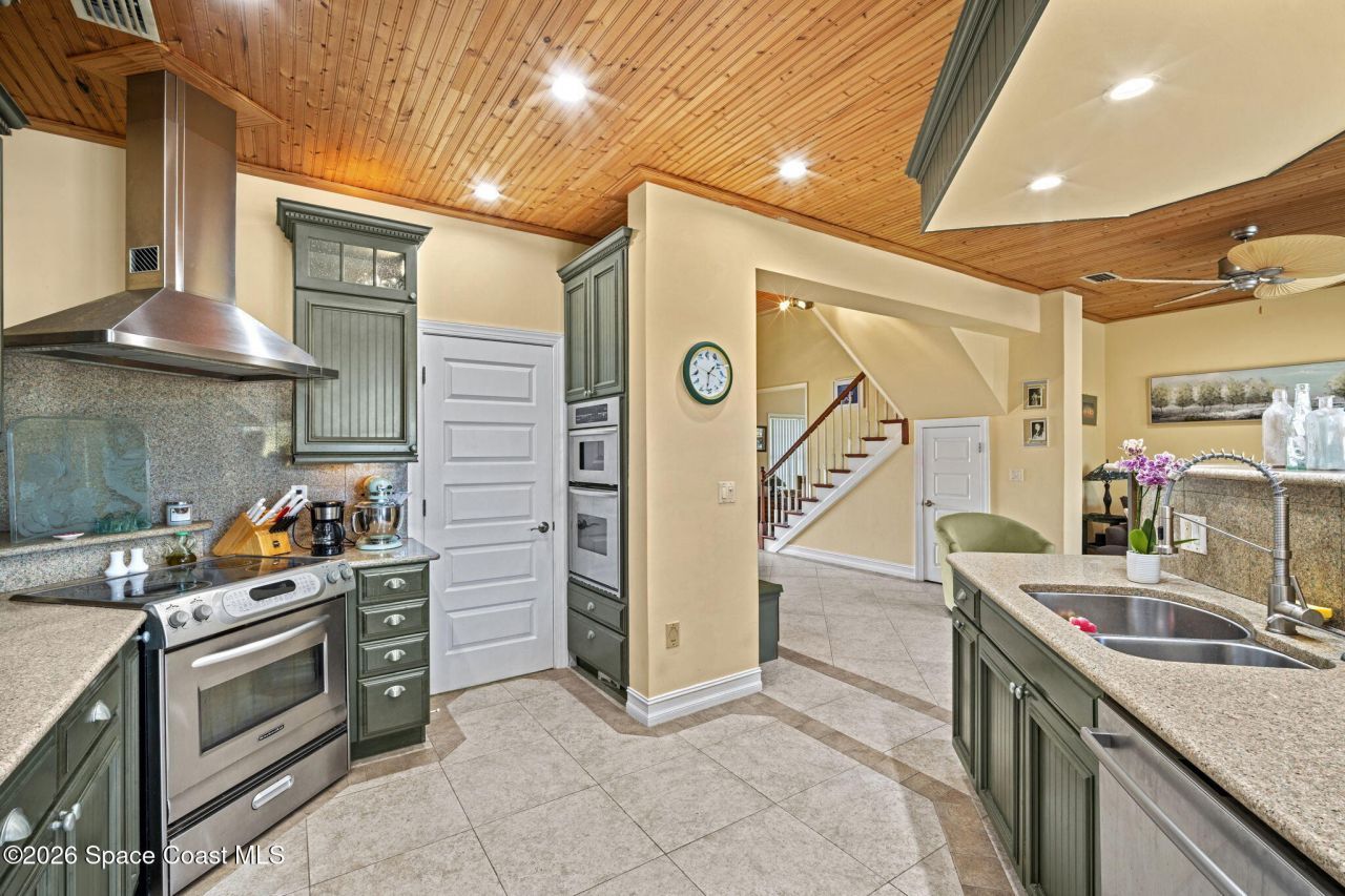 250 Lanternback Island Drive, Satellite Beach, FL 32937 Photo