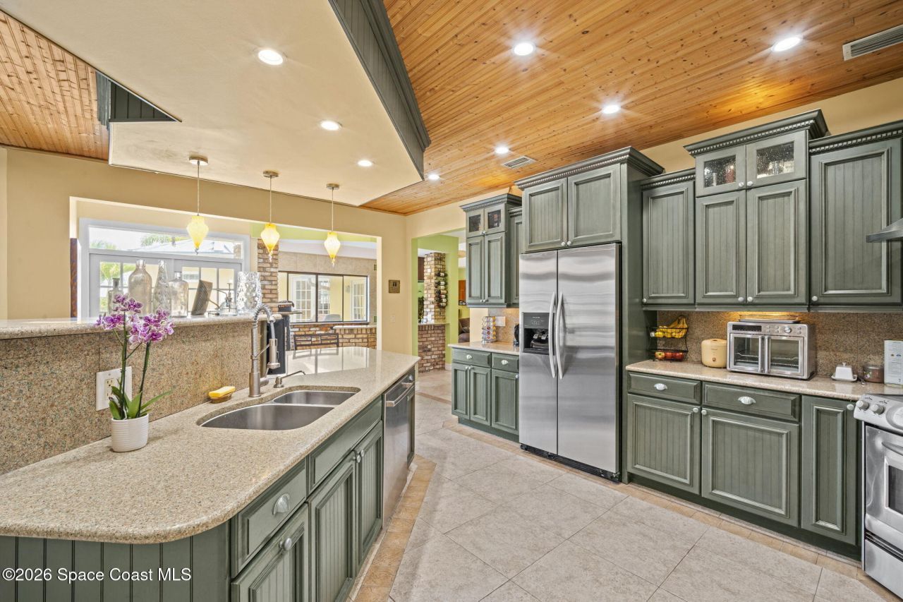 250 Lanternback Island Drive, Satellite Beach, FL 32937 Photo