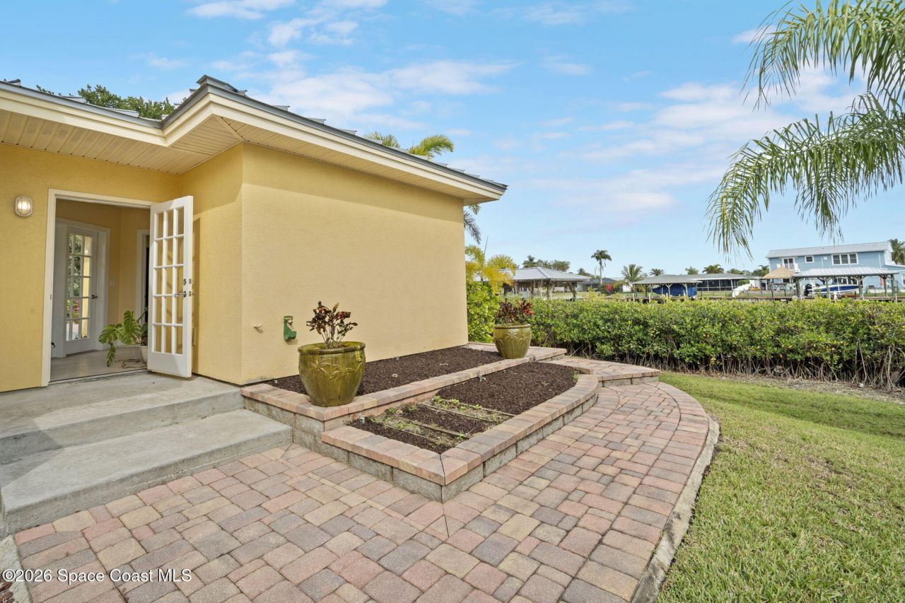 250 Lanternback Island Drive, Satellite Beach, FL 32937 Photo