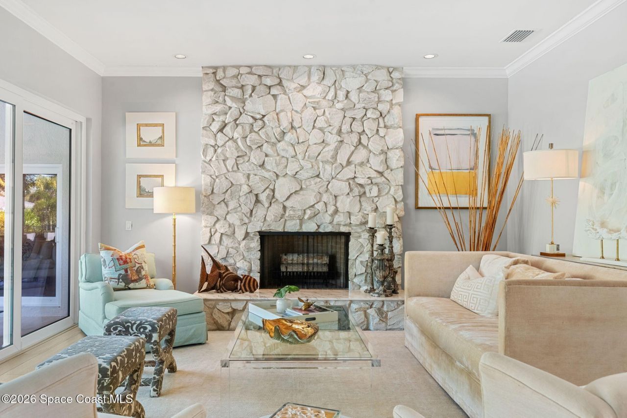 656 Franklyn Avenue, Indialantic, FL 32903 Photo