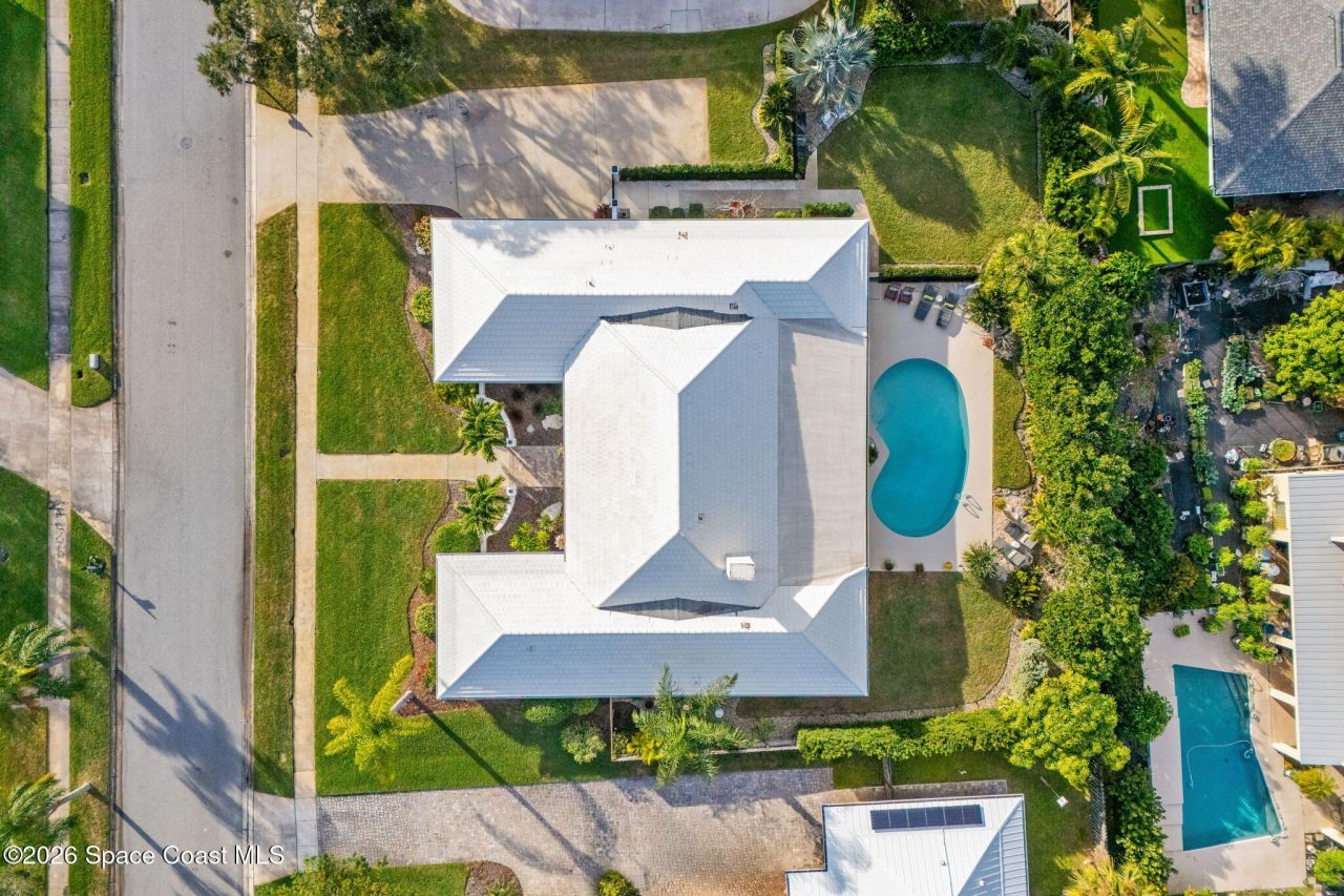 656 Franklyn Avenue, Indialantic, FL 32903 Photo