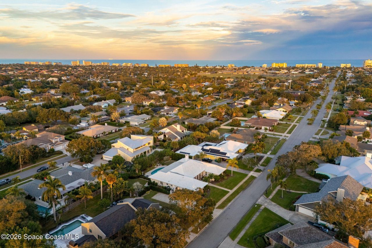 656 Franklyn Avenue, Indialantic, FL 32903 Photo