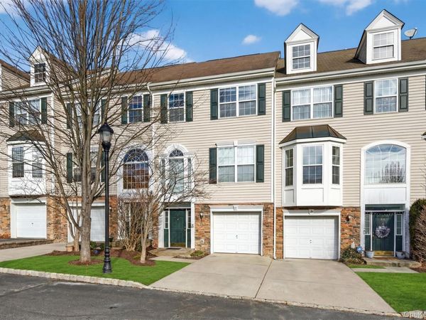 11 Gillian Court, Monroe, NY 10950