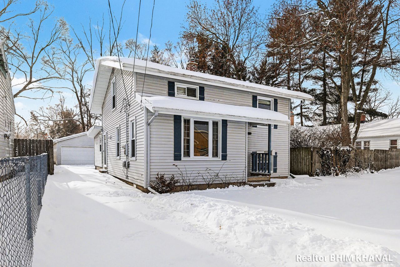 128 43rd Street Sw, Grand Rapids, MI 49548 Main Photo