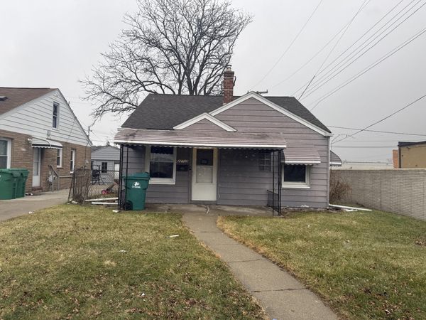 22732 Rosalind Avenue, Eastpointe, MI 48021