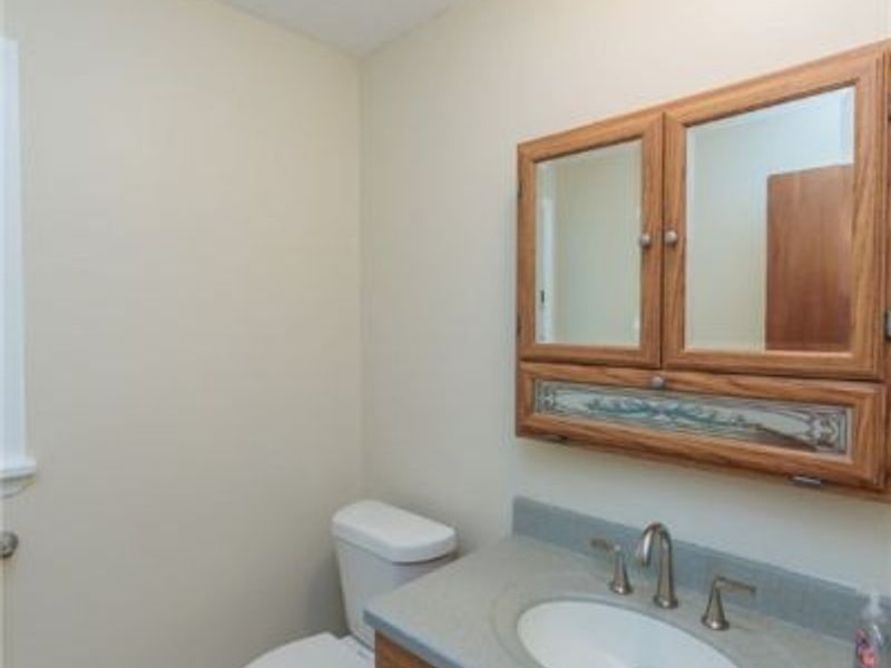 6258 Carlyle Drive, Seven Hills, OH 44131 Photo 11