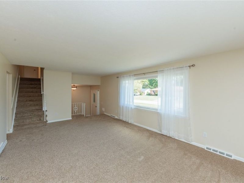 6258 Carlyle Drive, Seven Hills, OH 44131 Photo 15