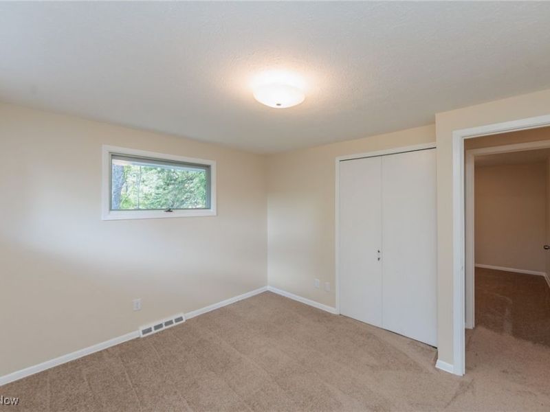 6258 Carlyle Drive, Seven Hills, OH 44131 Photo 29