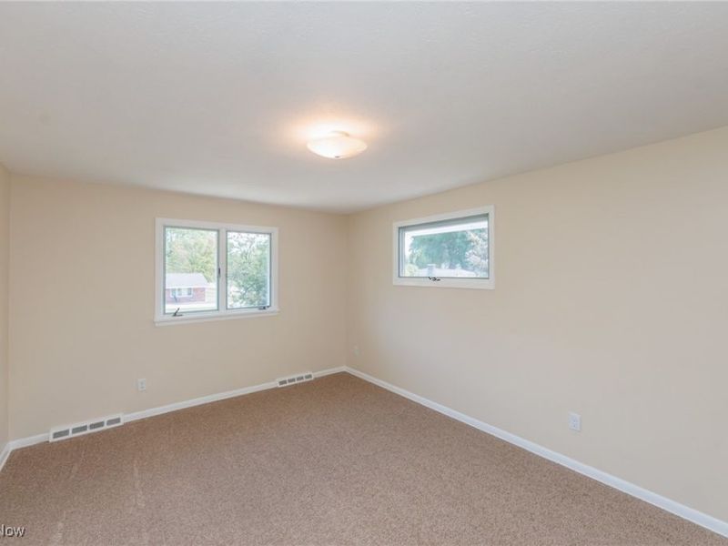 6258 Carlyle Drive, Seven Hills, OH 44131 Photo 32