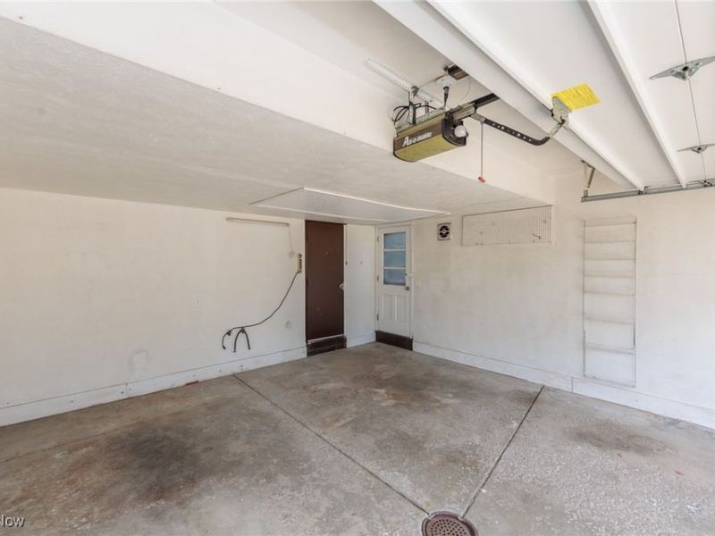 6258 Carlyle Drive, Seven Hills, OH 44131 Photo 46