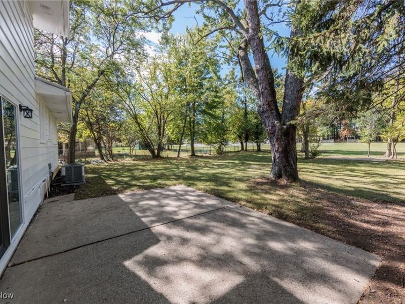 6258 Carlyle Drive, Seven Hills, OH 44131 Photo 47