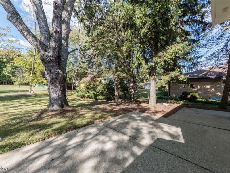 6258 Carlyle Drive, Seven Hills, OH 44131 Photo 48