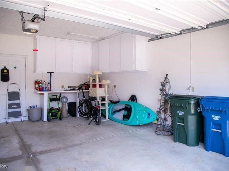 8873 Ashlyn Court, Olmsted Falls, OH 44138 Photo 5