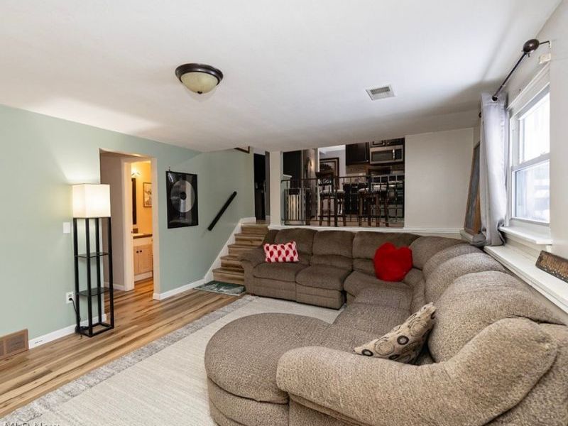 110 Edgefield Drive, Elyria, OH 44035 Photo 22