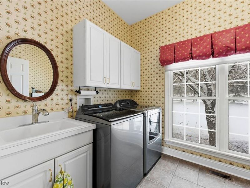 6372 Hardwick Circle, Hudson, OH 44236 Photo 12