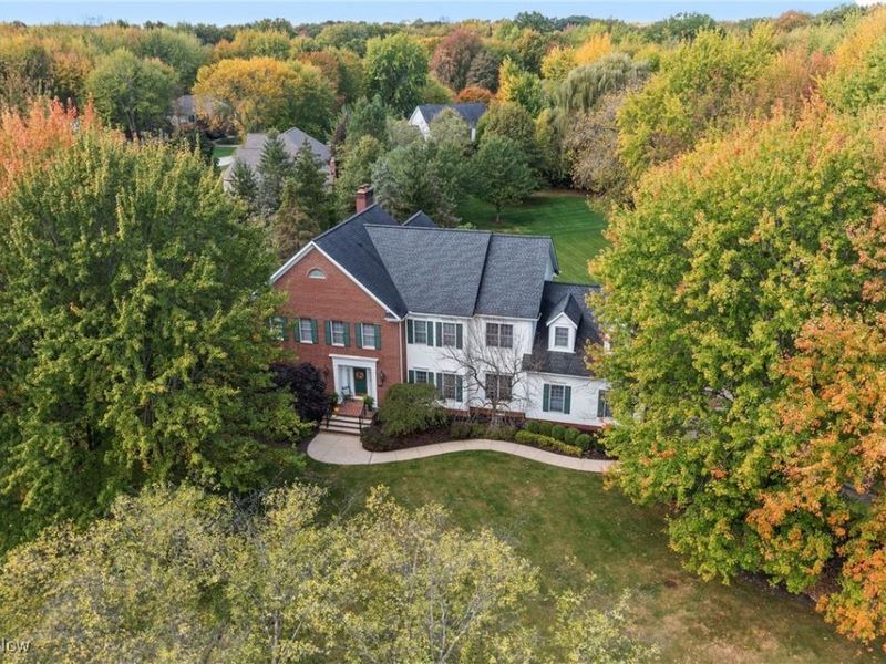 6372 Hardwick Circle, Hudson, OH 44236 Photo 3