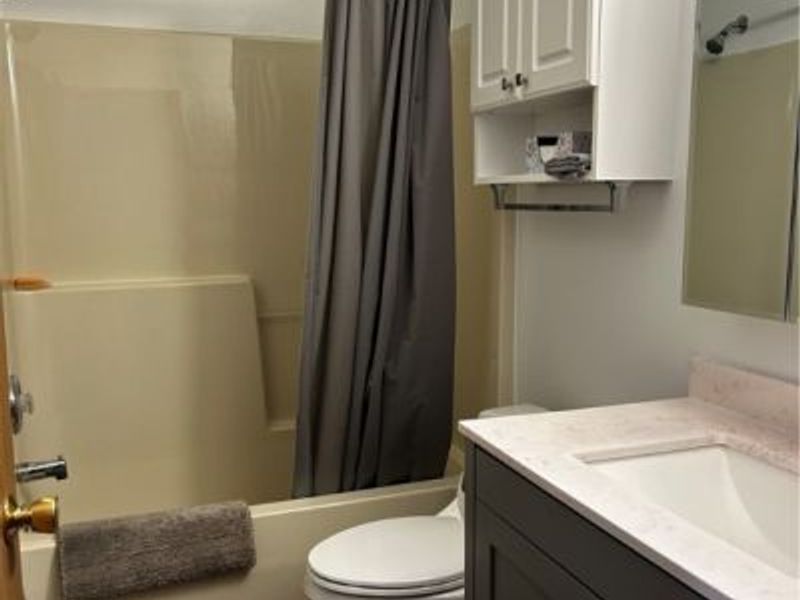 217 Syracuse Court, Elyria, OH 44035 Photo 11