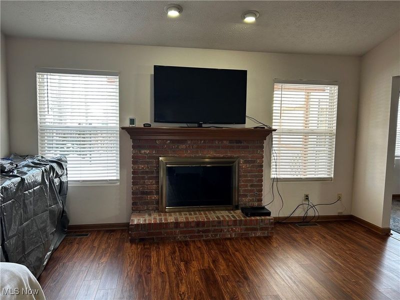 217 Syracuse Court, Elyria, OH 44035 Photo 2