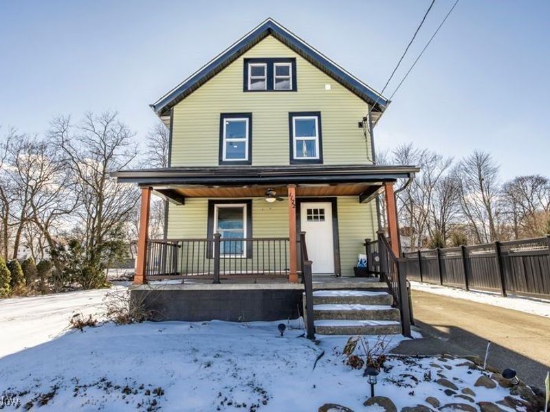 1172 5th Avenue, Akron, OH 44306 Photo 1