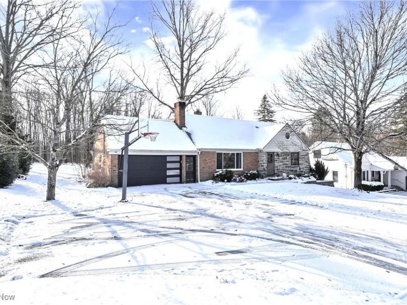 6754 Oakes Road, Brecksville, OH 44141 Photo 1