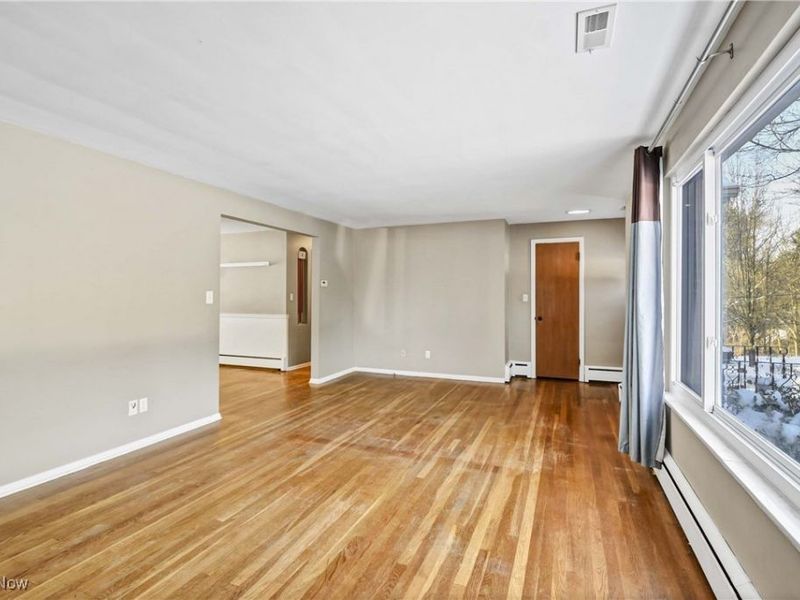 6754 Oakes Road, Brecksville, OH 44141 Photo 4