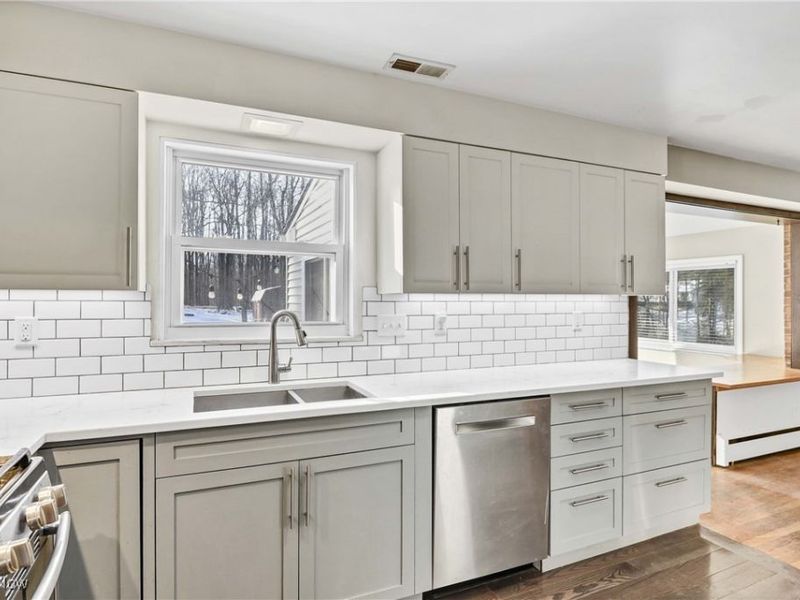 6754 Oakes Road, Brecksville, OH 44141 Photo 8