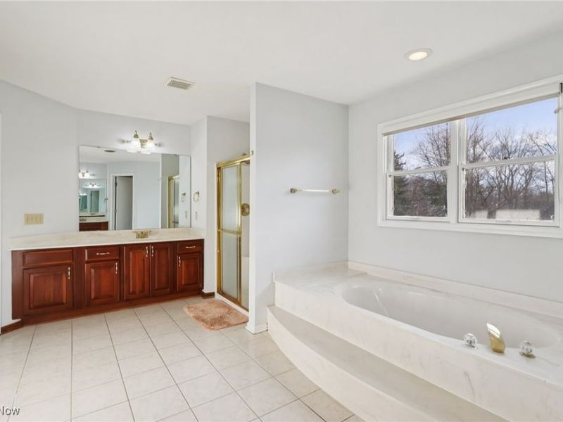 12649 Fieldstone Point, Strongsville, OH 44149 Photo 34