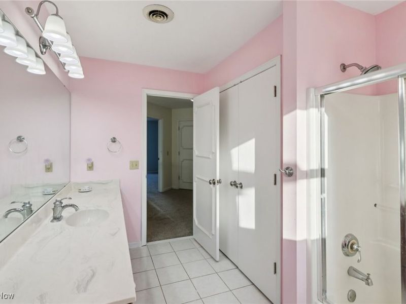 12649 Fieldstone Point, Strongsville, OH 44149 Photo 39