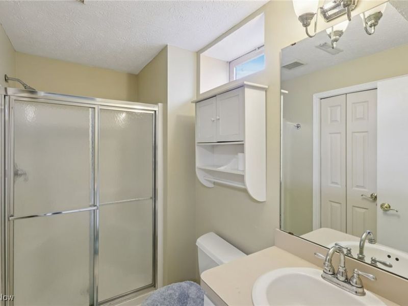 12649 Fieldstone Point, Strongsville, OH 44149 Photo 45