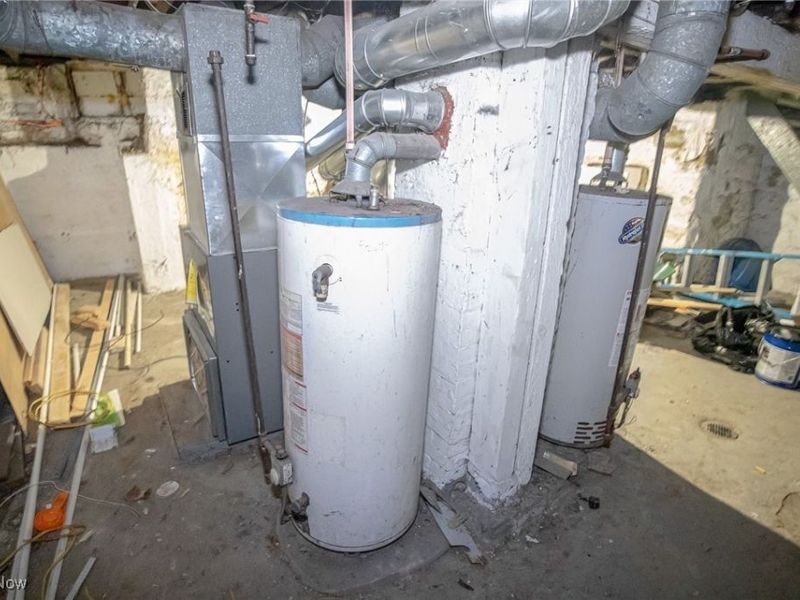 3600 E 59th Street, Cleveland, OH 44105 Photo 12