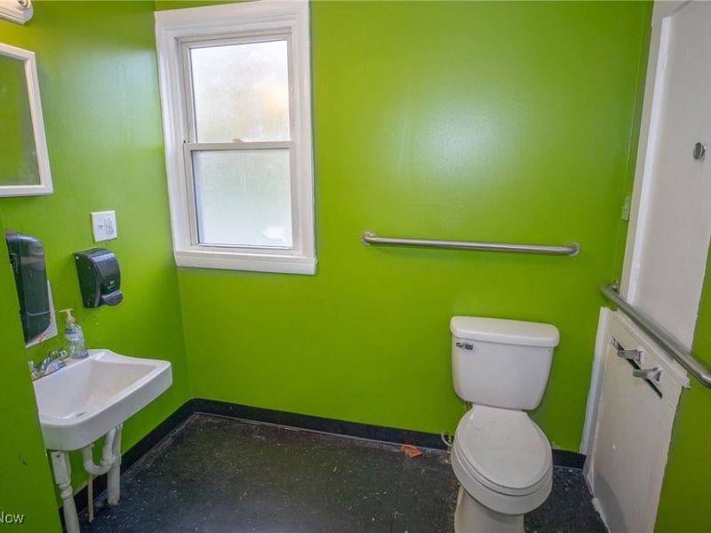 3600 E 59th Street, Cleveland, OH 44105 Photo 22