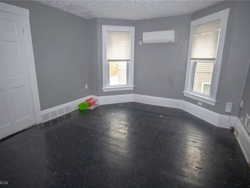 3600 E 59th Street, Cleveland, OH 44105 Photo 27