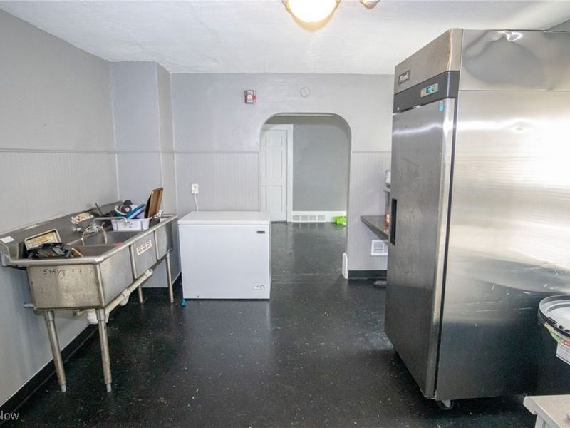 3600 E 59th Street, Cleveland, OH 44105 Photo 30