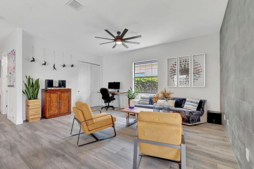 2828 Gin Berry Way, West Palm Beach, FL 33401 Photo