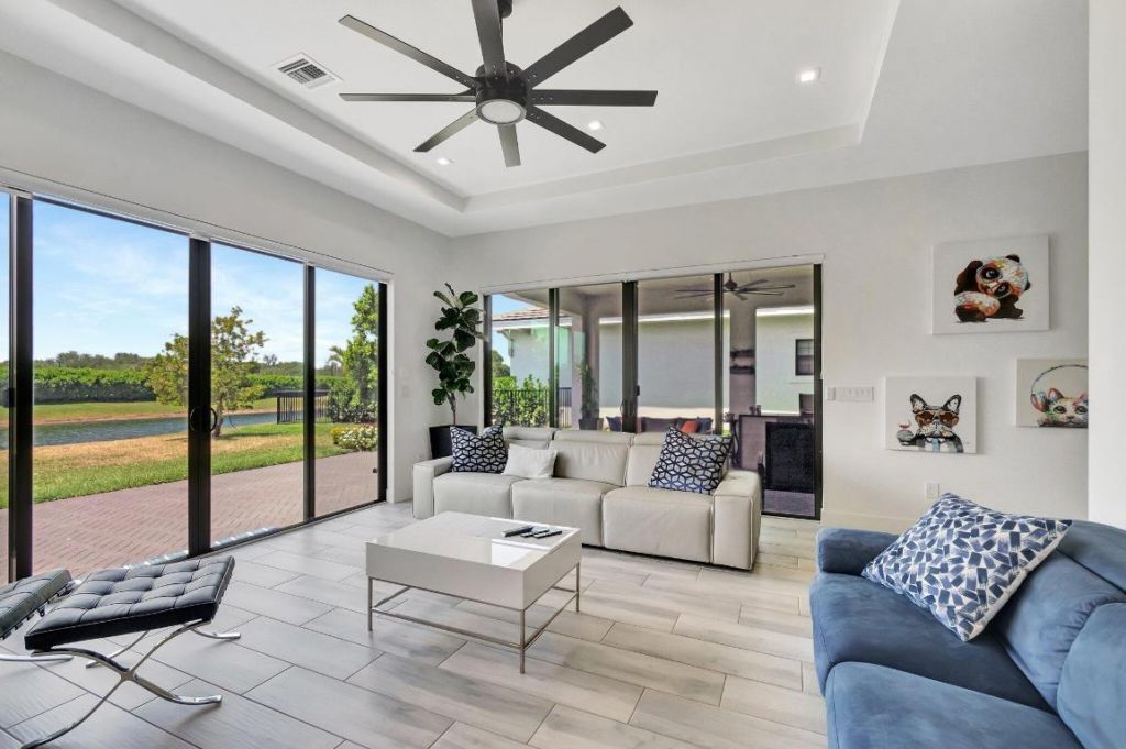 2828 Gin Berry Way, West Palm Beach, FL 33401 Photo