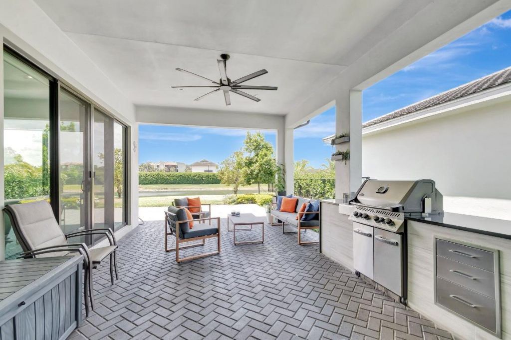 2828 Gin Berry Way, West Palm Beach, FL 33401 Photo