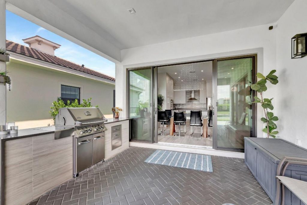 2828 Gin Berry Way, West Palm Beach, FL 33401 Photo