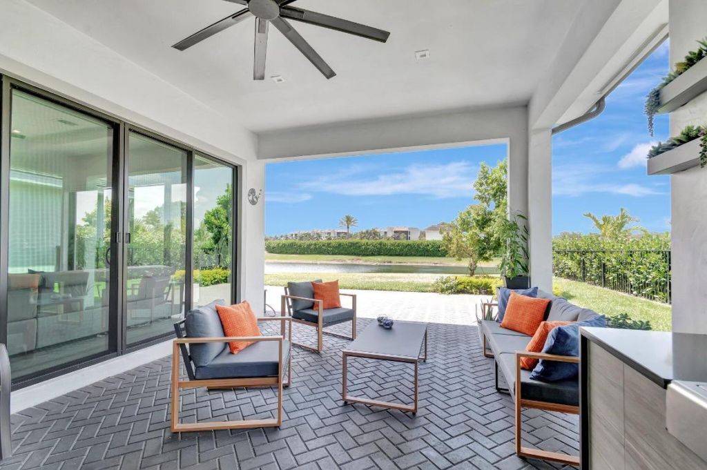 2828 Gin Berry Way, West Palm Beach, FL 33401 Photo