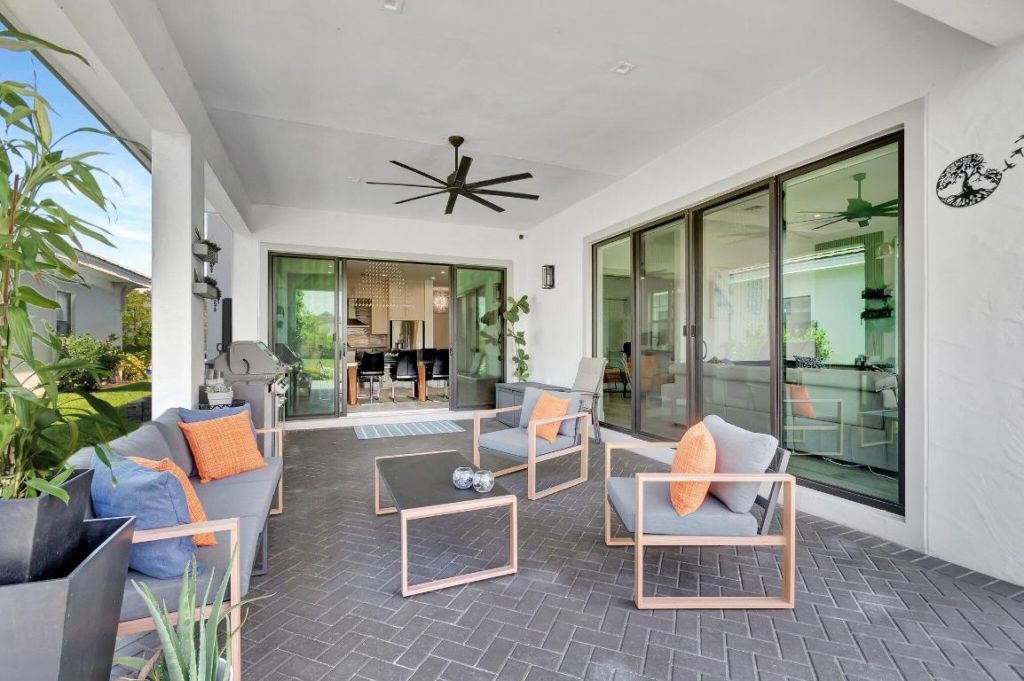 2828 Gin Berry Way, West Palm Beach, FL 33401 Photo