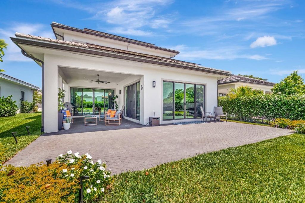 2828 Gin Berry Way, West Palm Beach, FL 33401 Photo