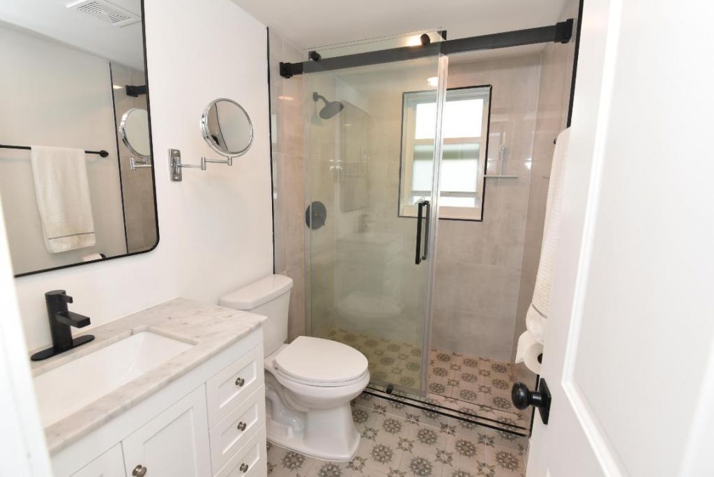 112 Salisbury, Unit E, West Palm Beach, FL 33417 Photo
