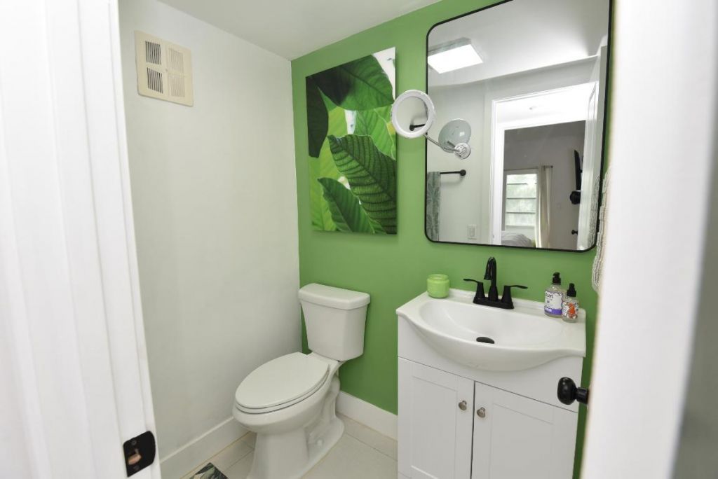 112 Salisbury, Unit E, West Palm Beach, FL 33417 Photo