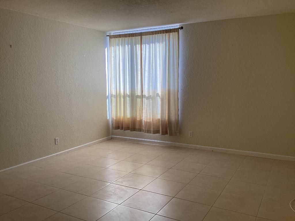 1000 Spanish River Road, Unit 3k, Boca Raton, FL 33432 Photo