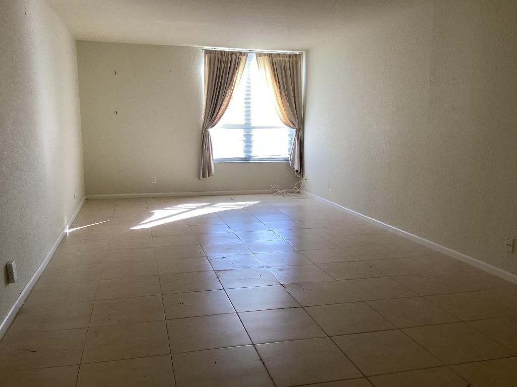 1000 Spanish River Road, Unit 3k, Boca Raton, FL 33432 Photo