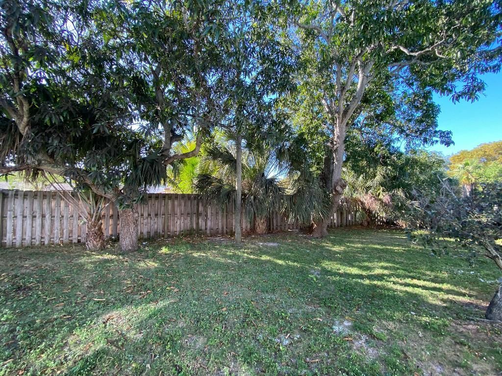 715 2nd Avenue S, Unit 2, Lake Worth Beach, FL 33460 Photo